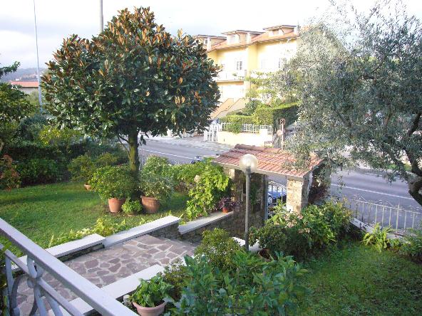 ingresso dal cancello